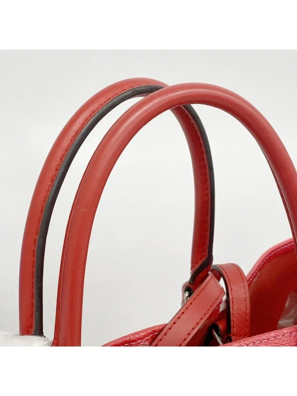 Louis Vuitton Tote Monogram LV Escale On The Go GM Rouge 2-Way